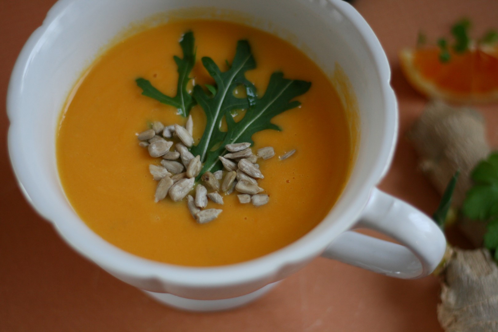 Karotten-Süßkartoffel-Suppe mit Ingwer und Orange